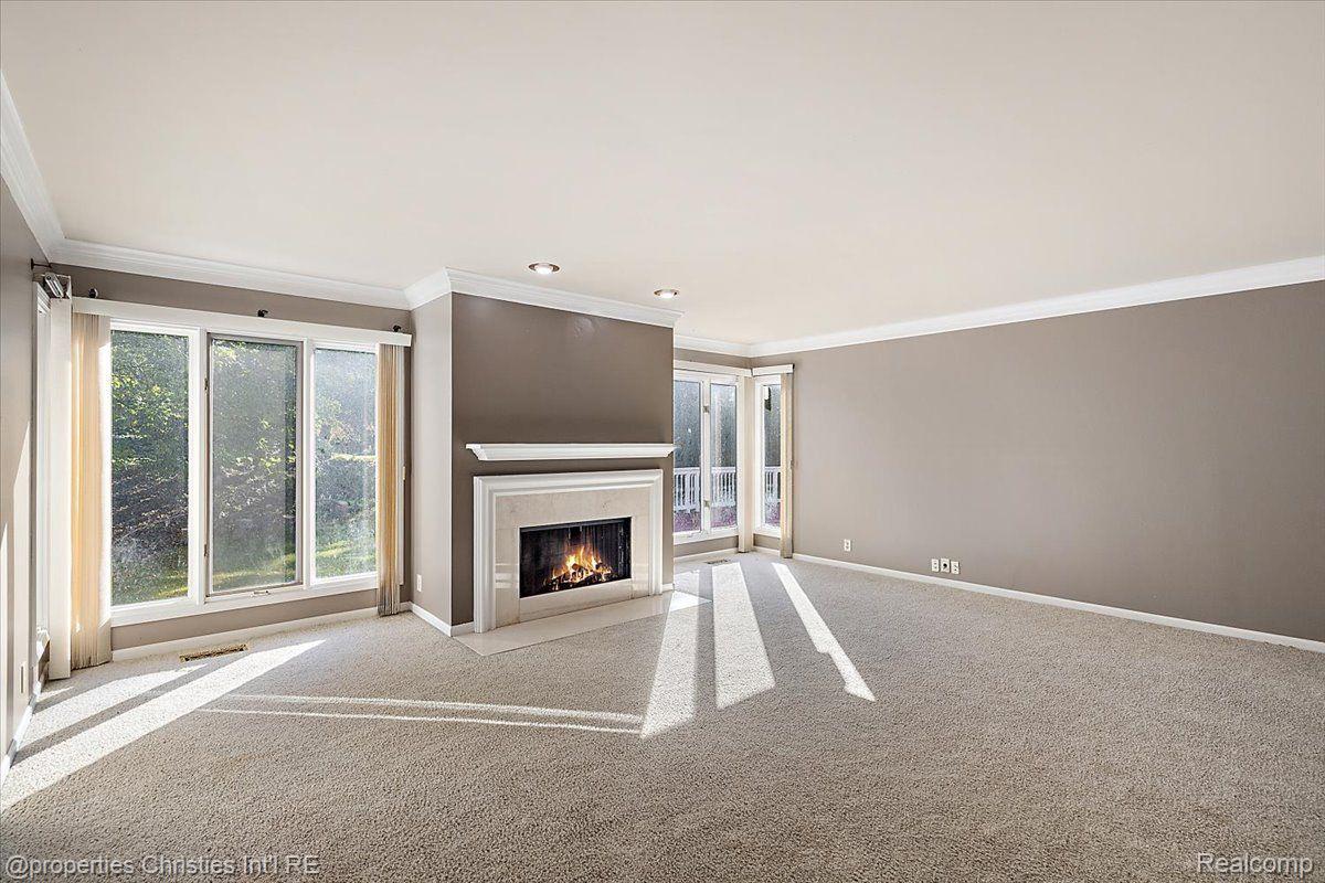 4866 Riverchase Drive