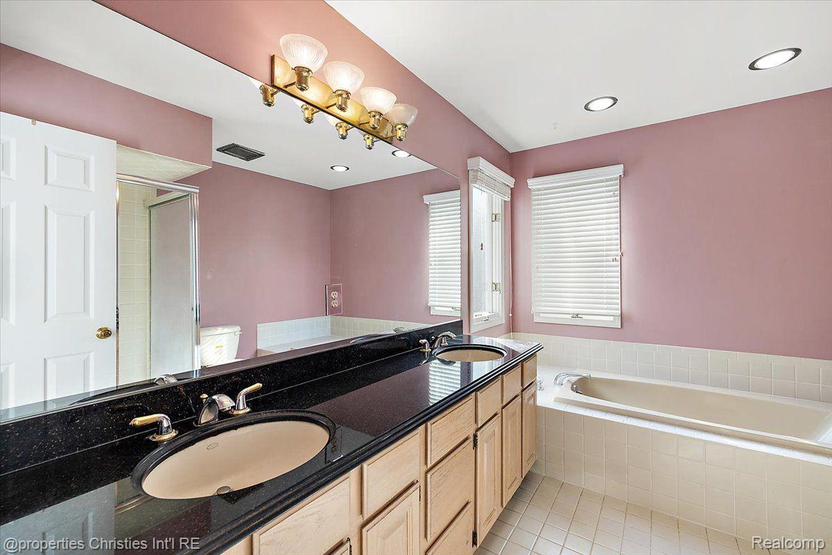 4866 Riverchase Drive