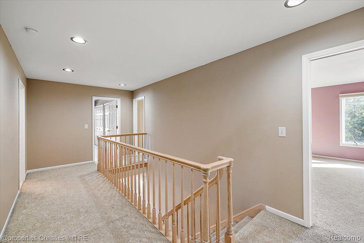 4866 Riverchase Drive