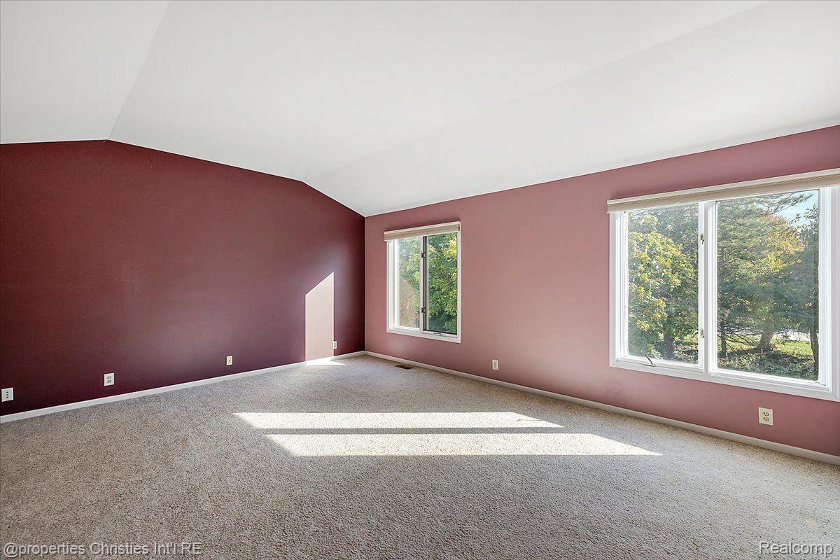 4866 Riverchase Drive