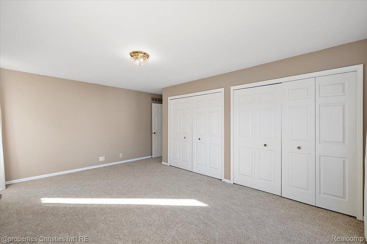 4866 Riverchase Drive