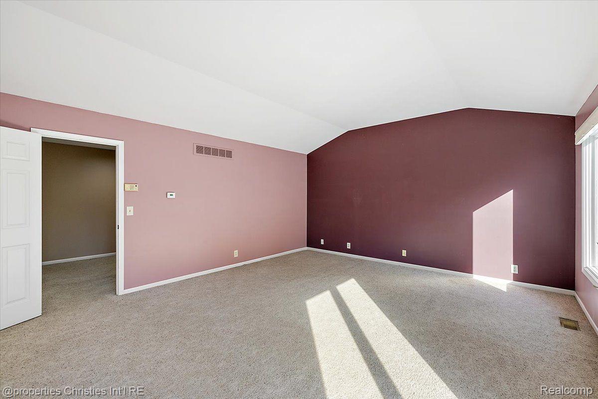 4866 Riverchase Drive