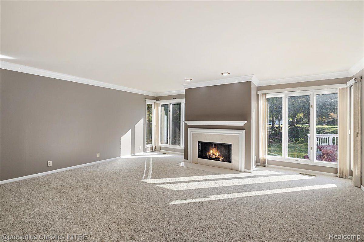 4866 Riverchase Drive