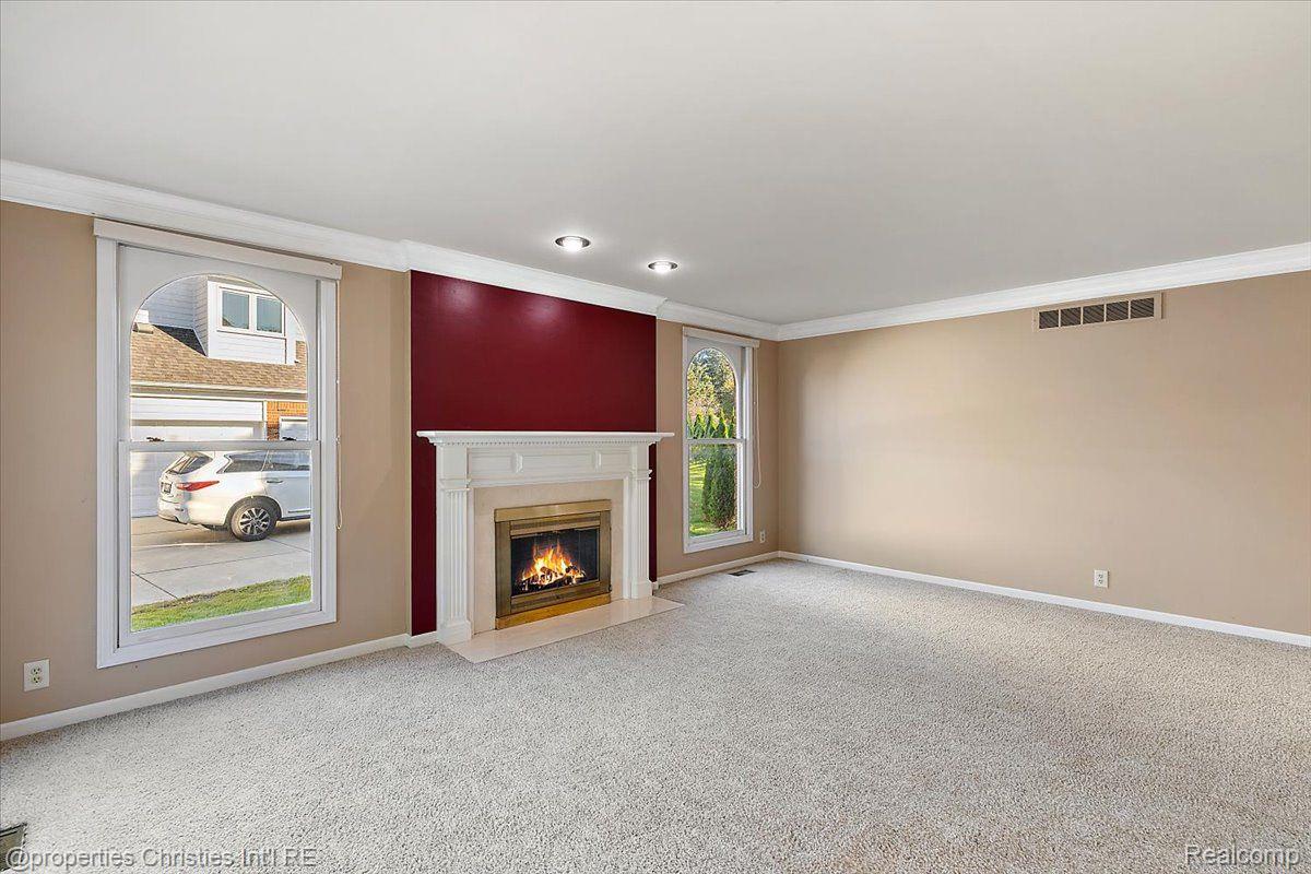 4866 Riverchase Drive