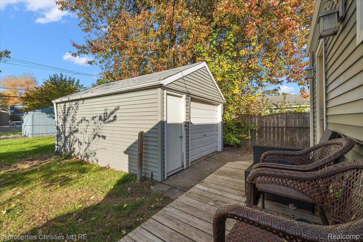 1313 E Harry Avenue