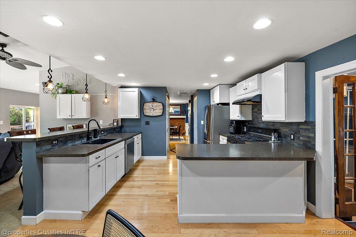 2160 Odette Drive