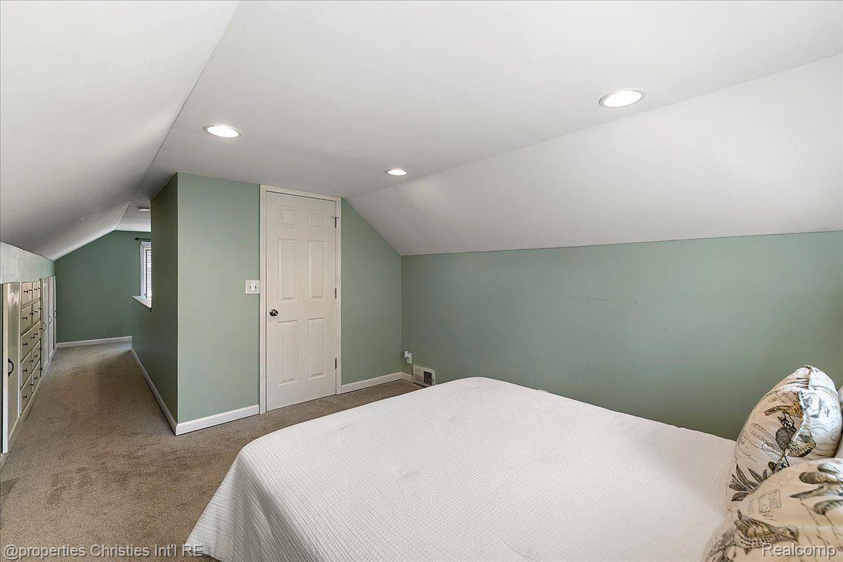 2626 Pembroke Road