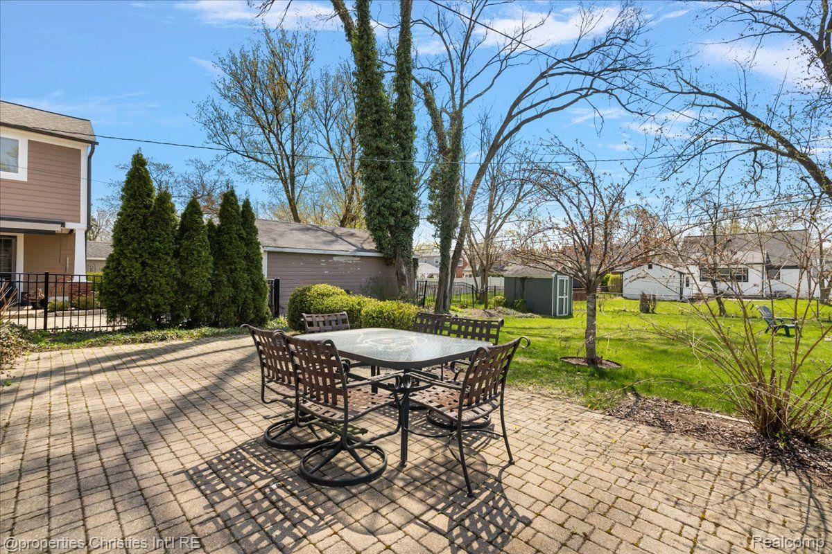 2626 Pembroke Road