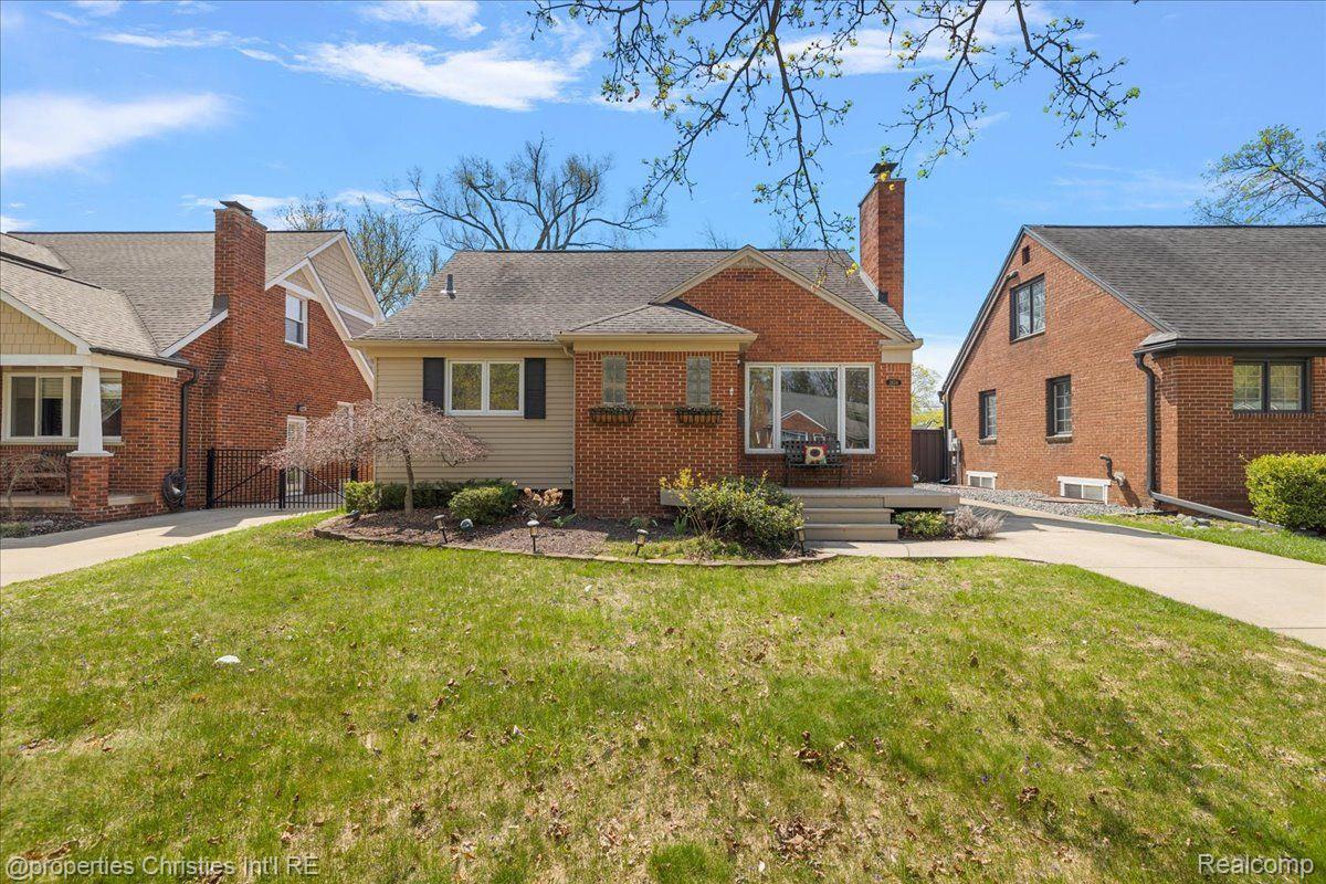 2626 Pembroke Road