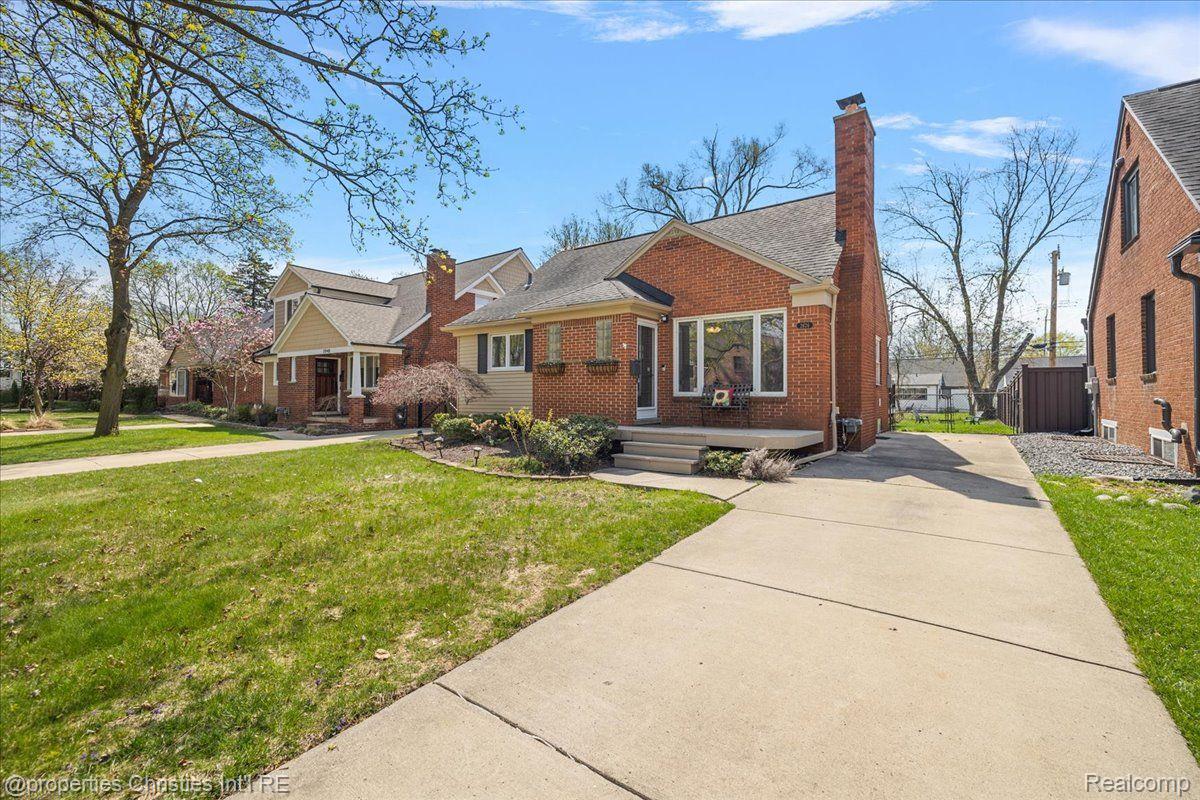 2626 Pembroke Road