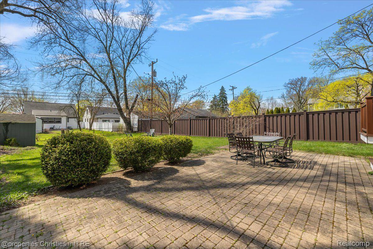 2626 Pembroke Road