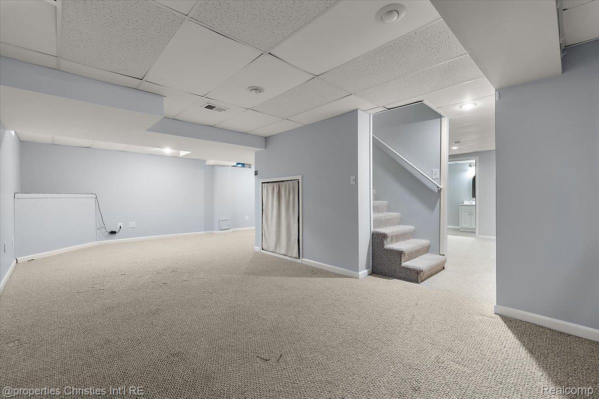 25426 Lindenwood Lane