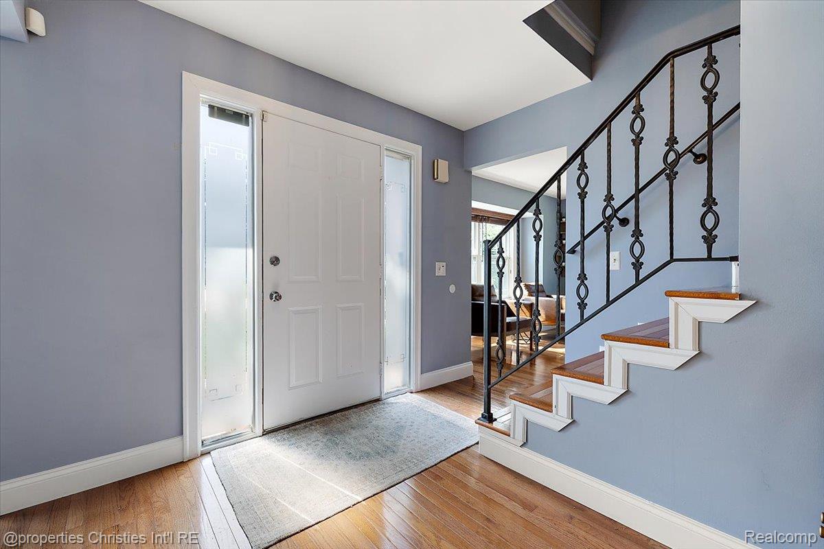 25426 Lindenwood Lane