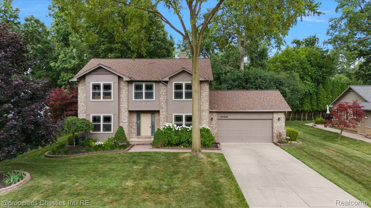 25426 Lindenwood Lane