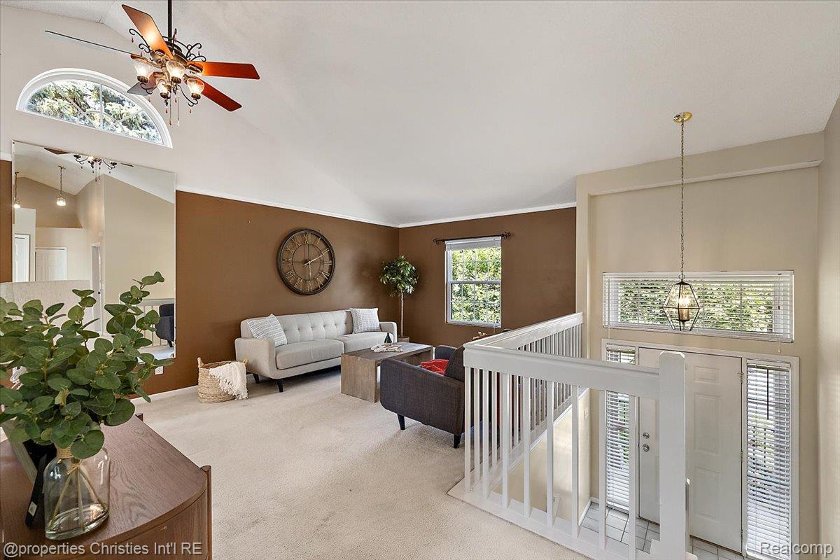 6873 Fox Lane