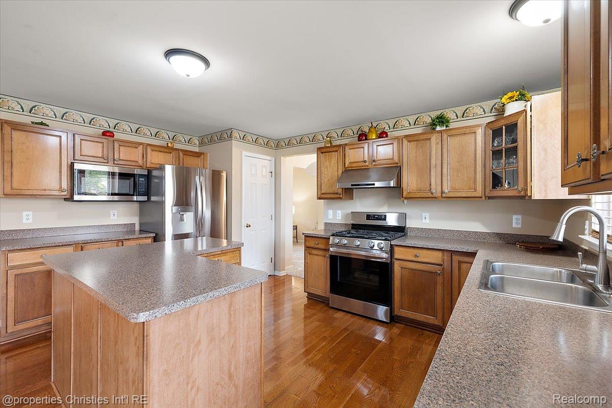 6367 Florence Lane