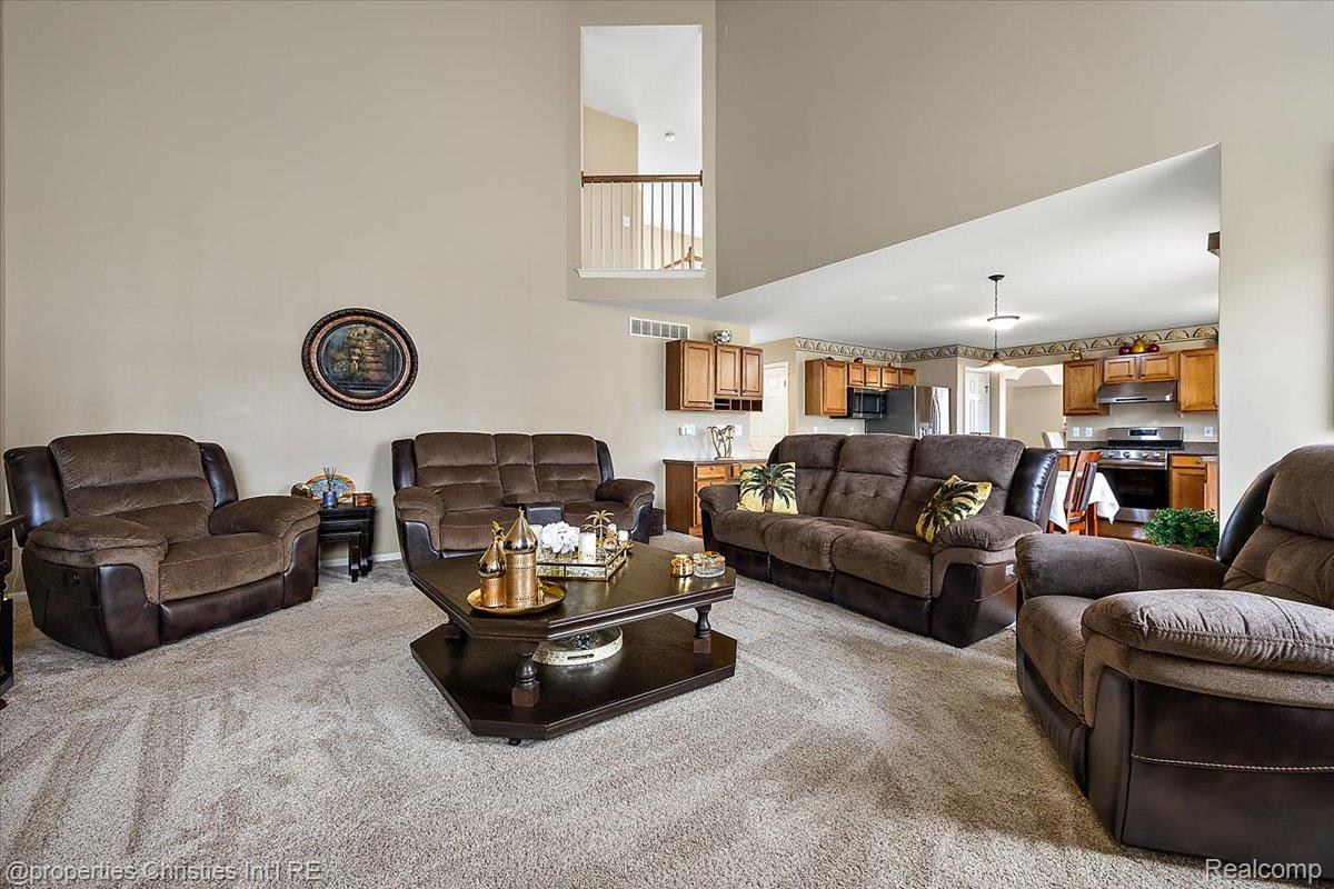 6367 Florence Lane