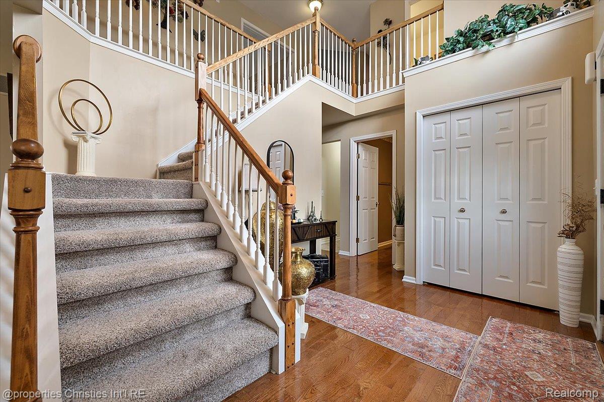 6367 Florence Lane