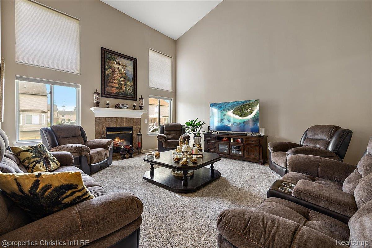 6367 Florence Lane