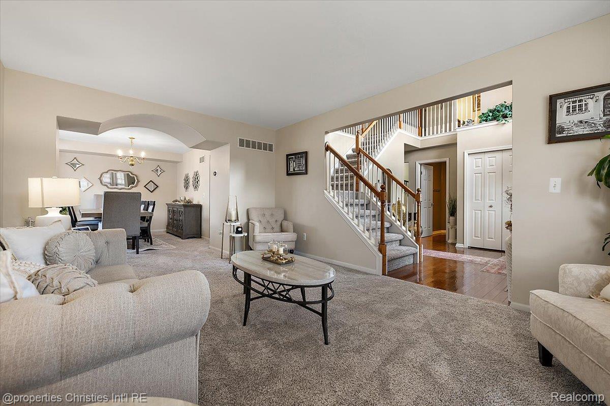 6367 Florence Lane