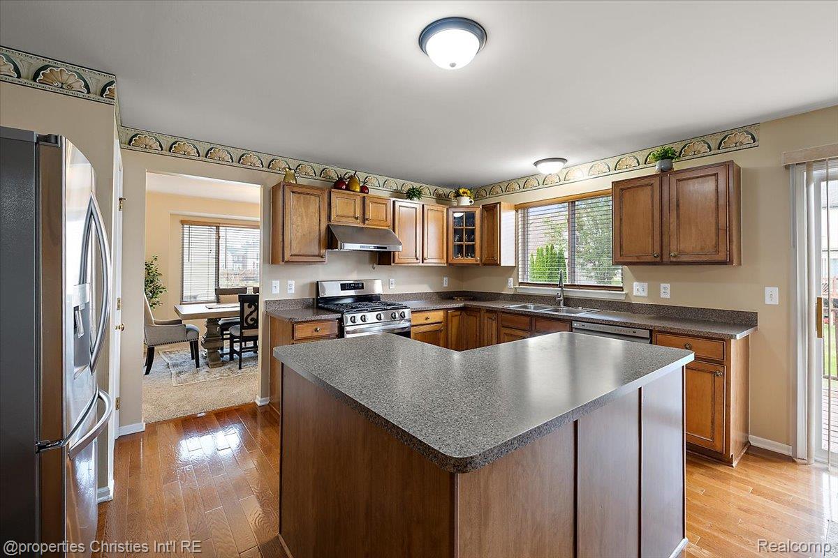 6367 Florence Lane