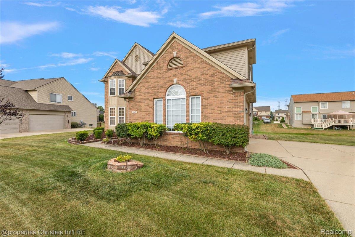 6367 Florence Lane