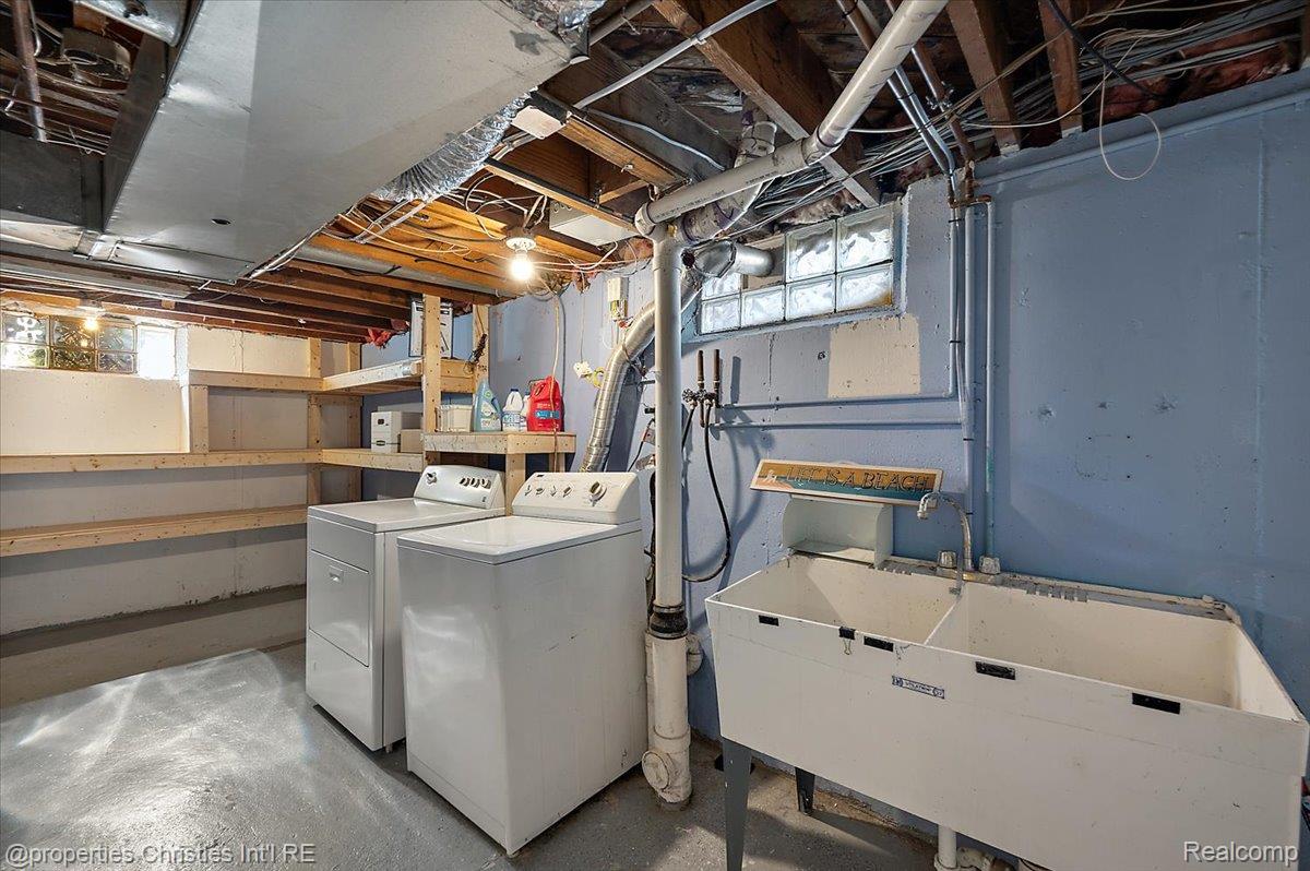 305 N Kenwood Avenue