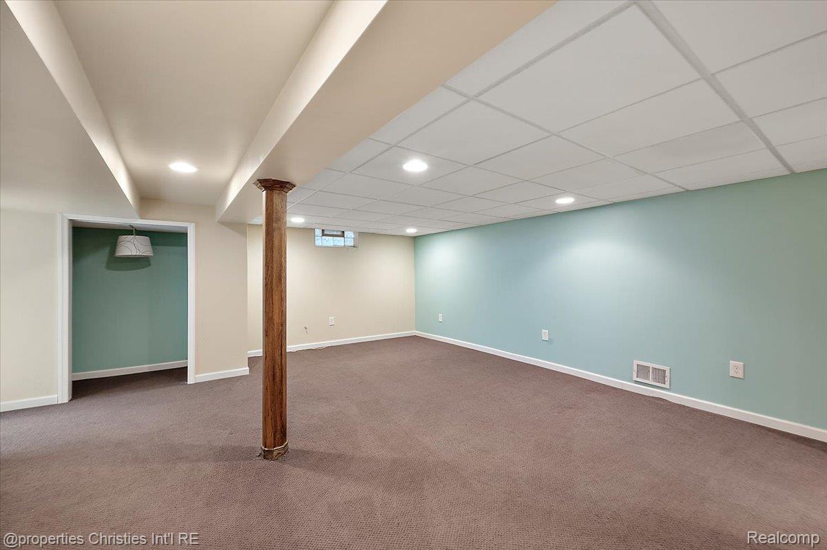 305 N Kenwood Avenue