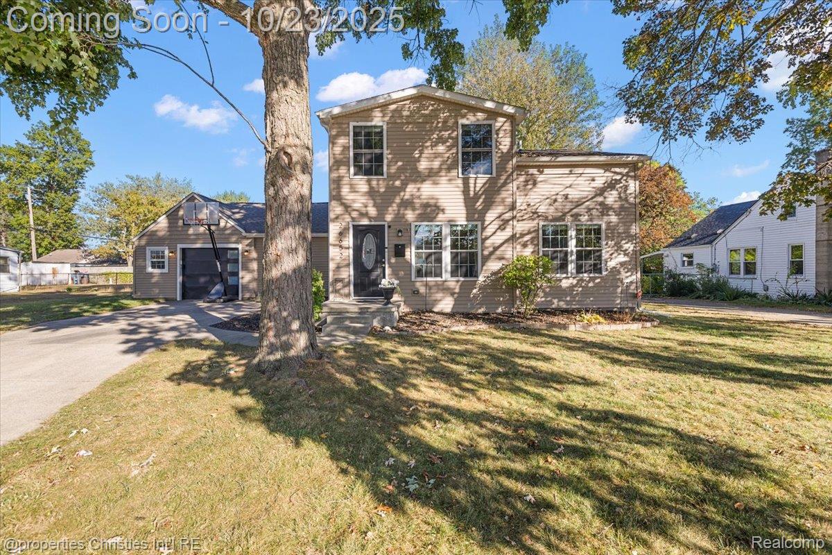 26652 Groveland Street