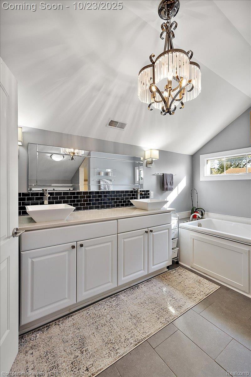 26652 Groveland Street