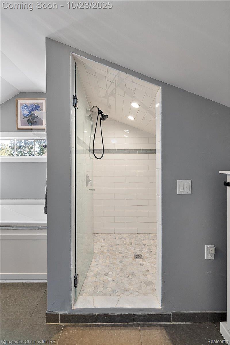 26652 Groveland Street