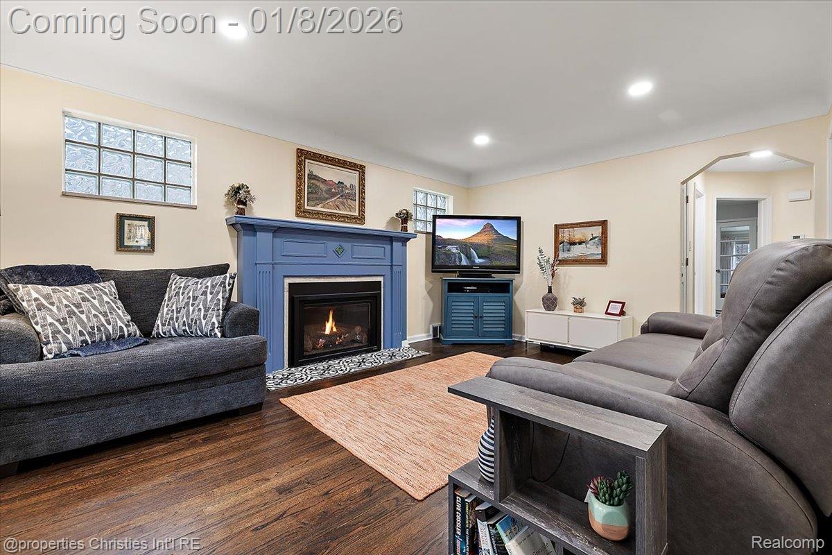 13365 Winchester Avenue