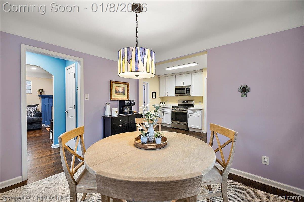 13365 Winchester Avenue