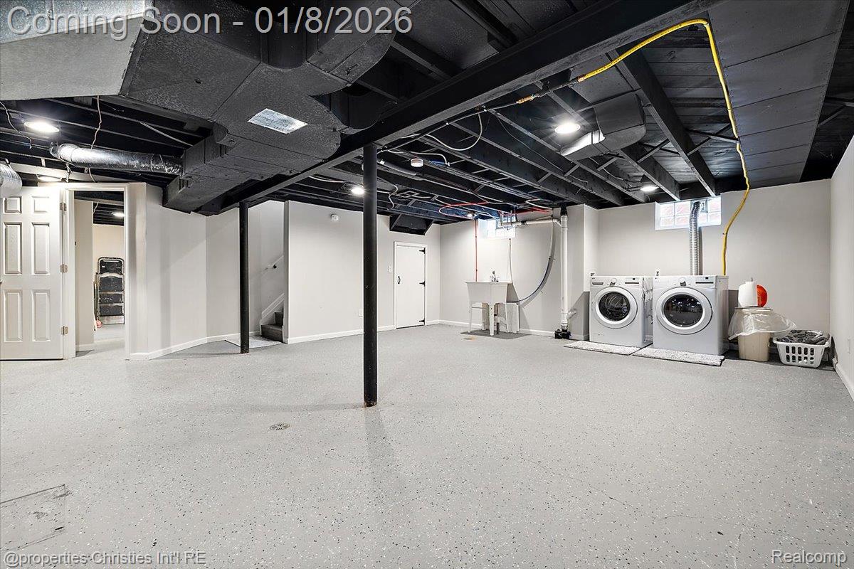 13365 Winchester Avenue