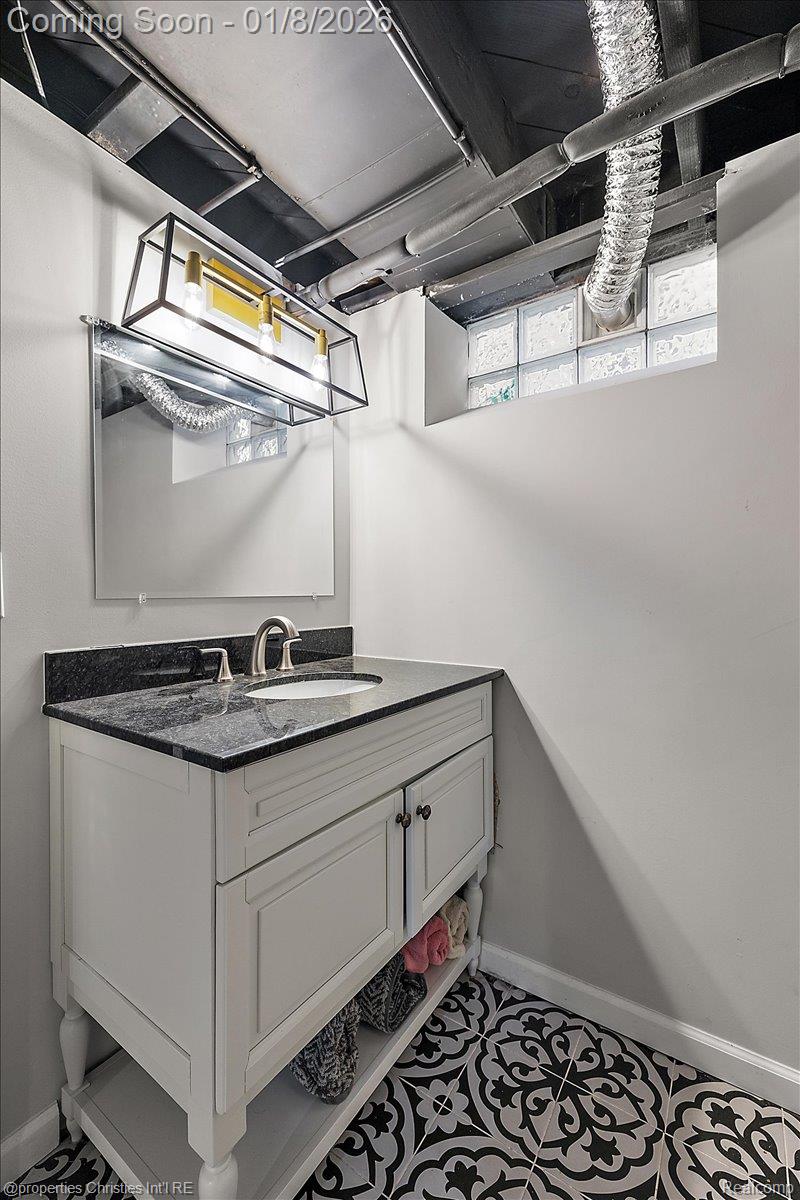 13365 Winchester Avenue