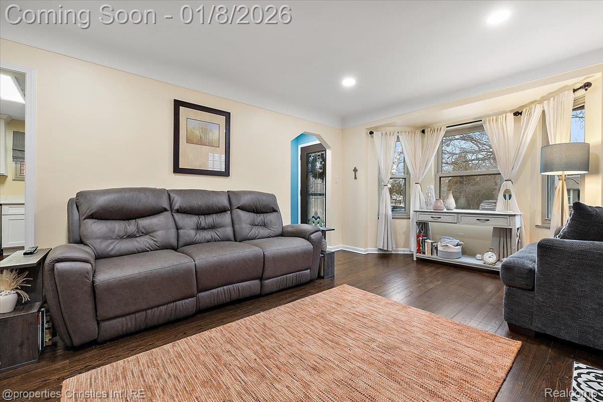 13365 Winchester Avenue