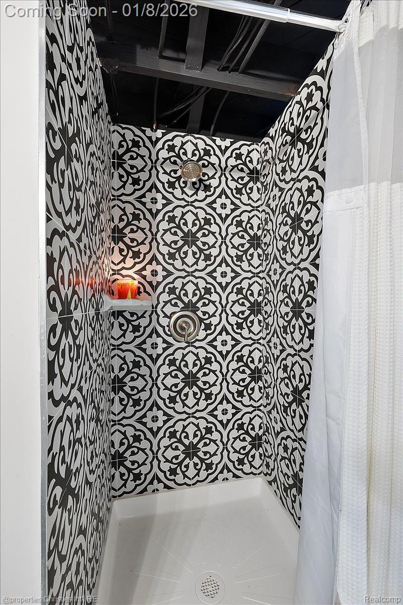 13365 Winchester Avenue