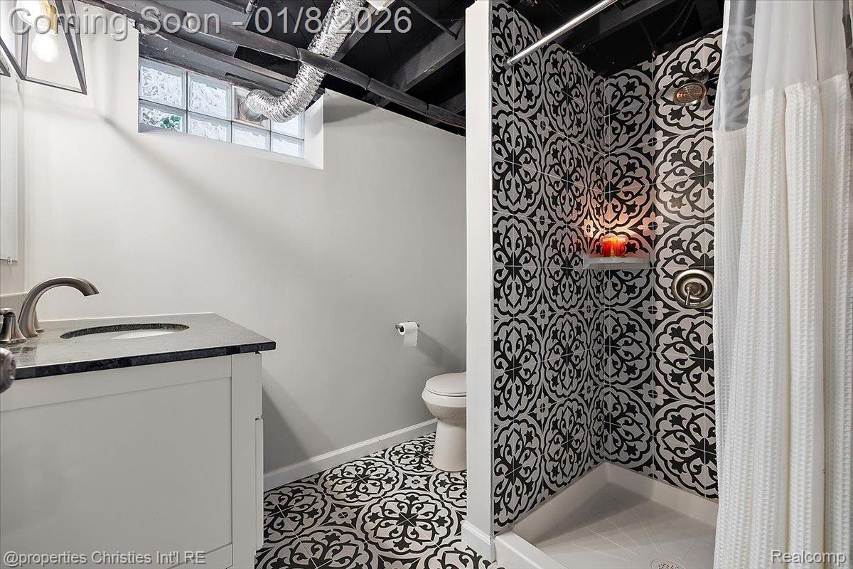 13365 Winchester Avenue