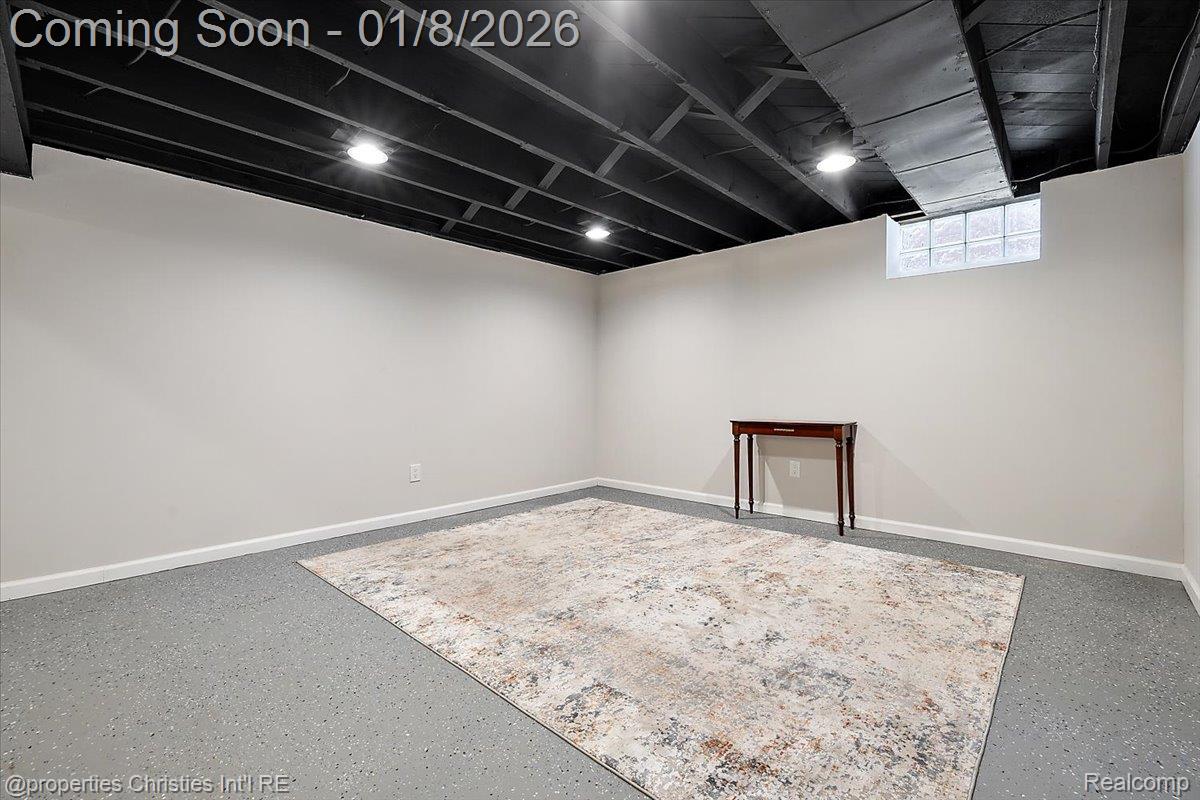 13365 Winchester Avenue