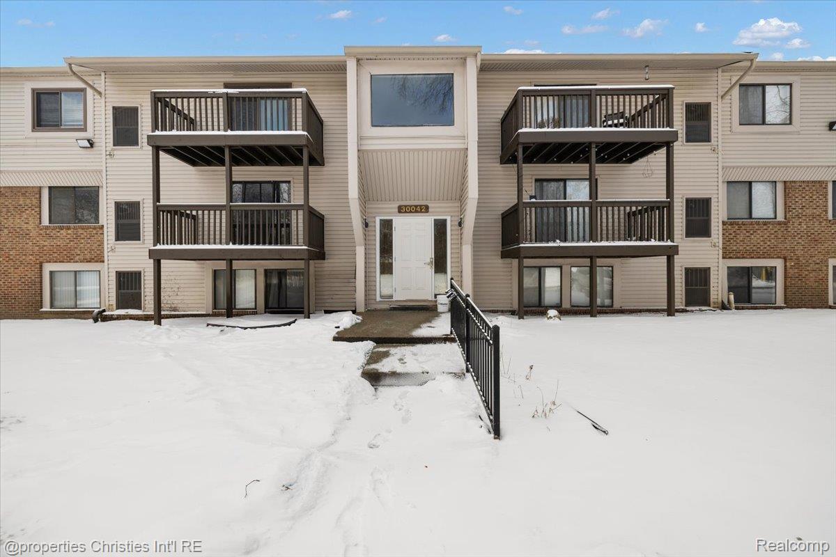 30042 W 12 Mile Road 53