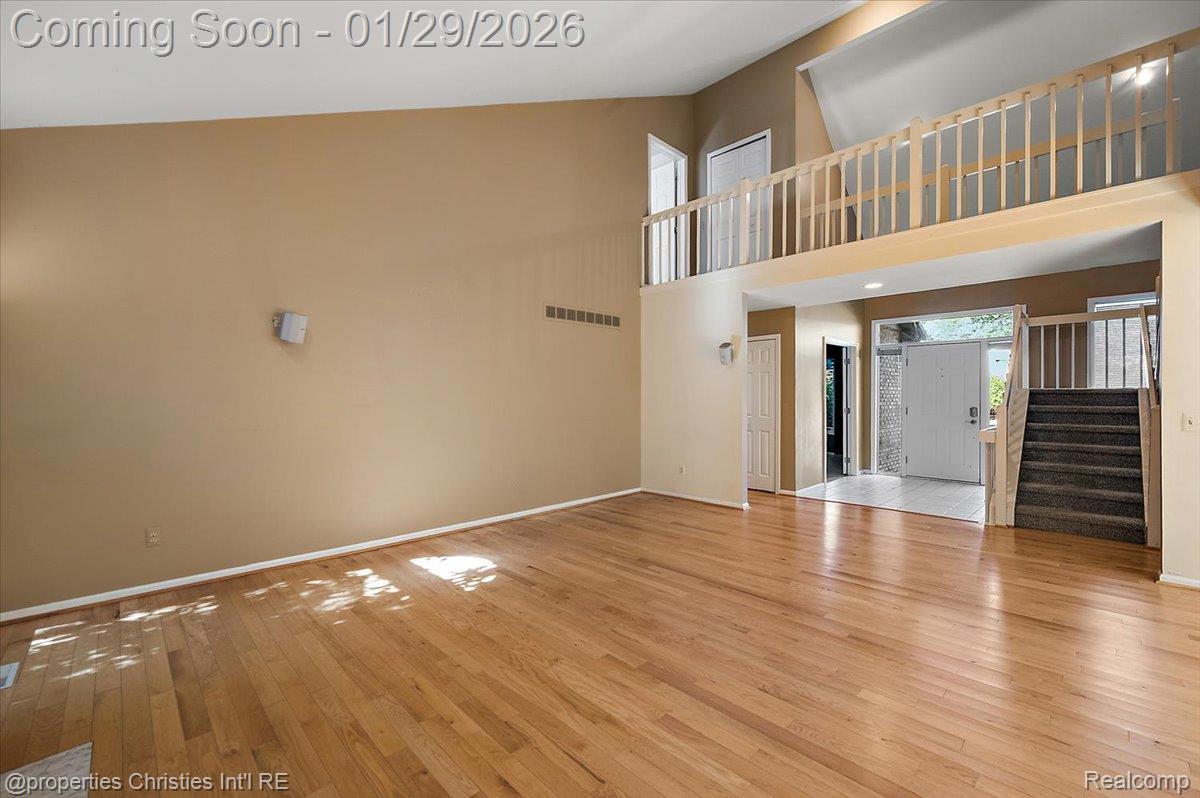 6835 High Ridge Road