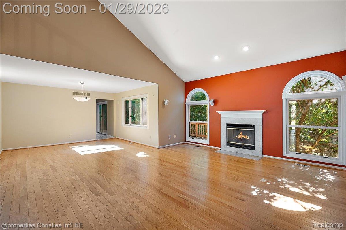 6835 High Ridge Road