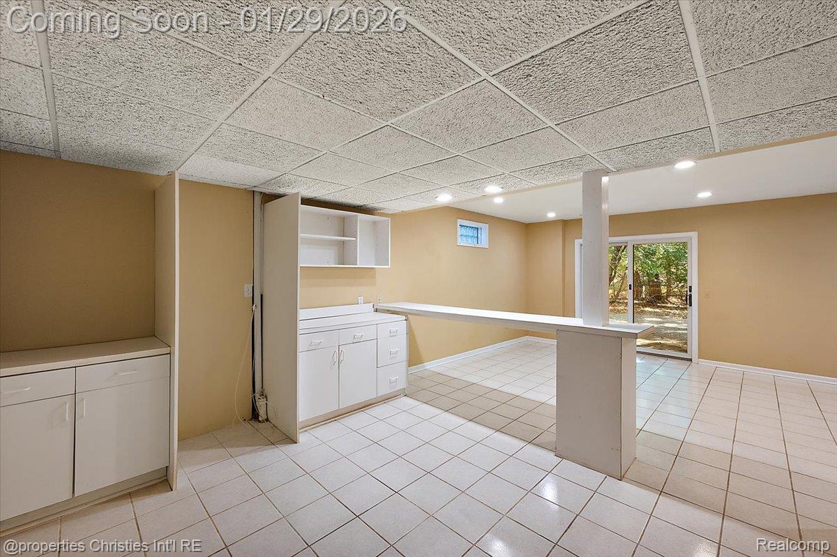 6835 High Ridge Road