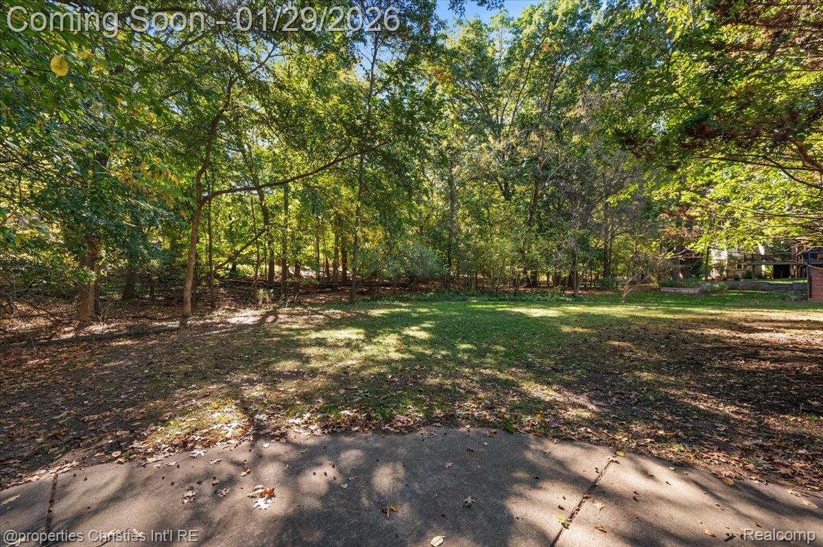 6835 High Ridge Road