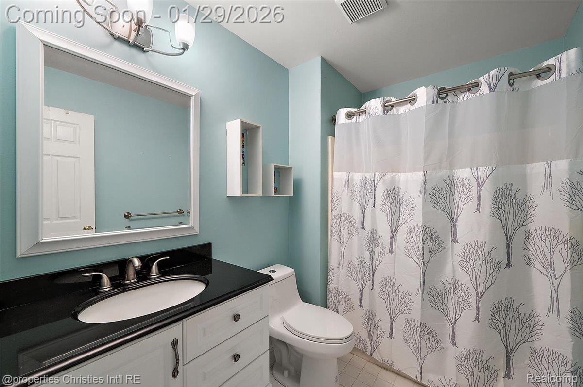 6835 High Ridge Road