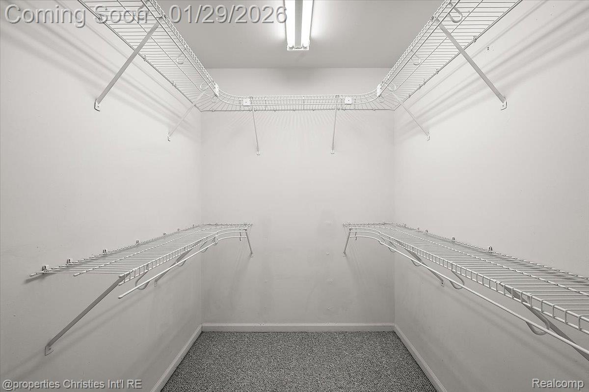 6835 High Ridge Road