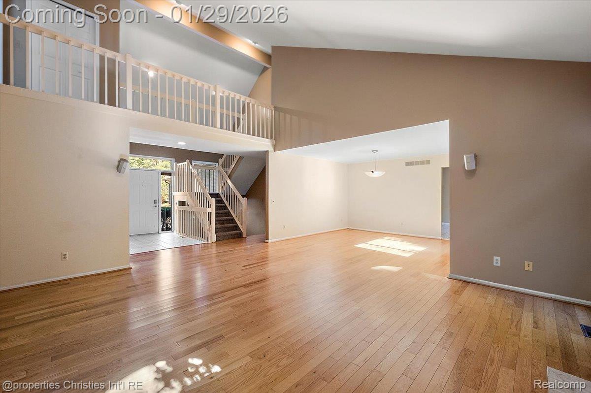 6835 High Ridge Road