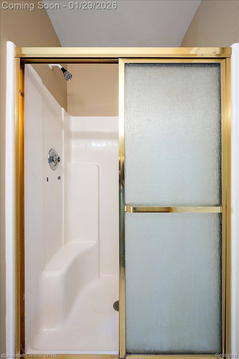 6835 High Ridge Road