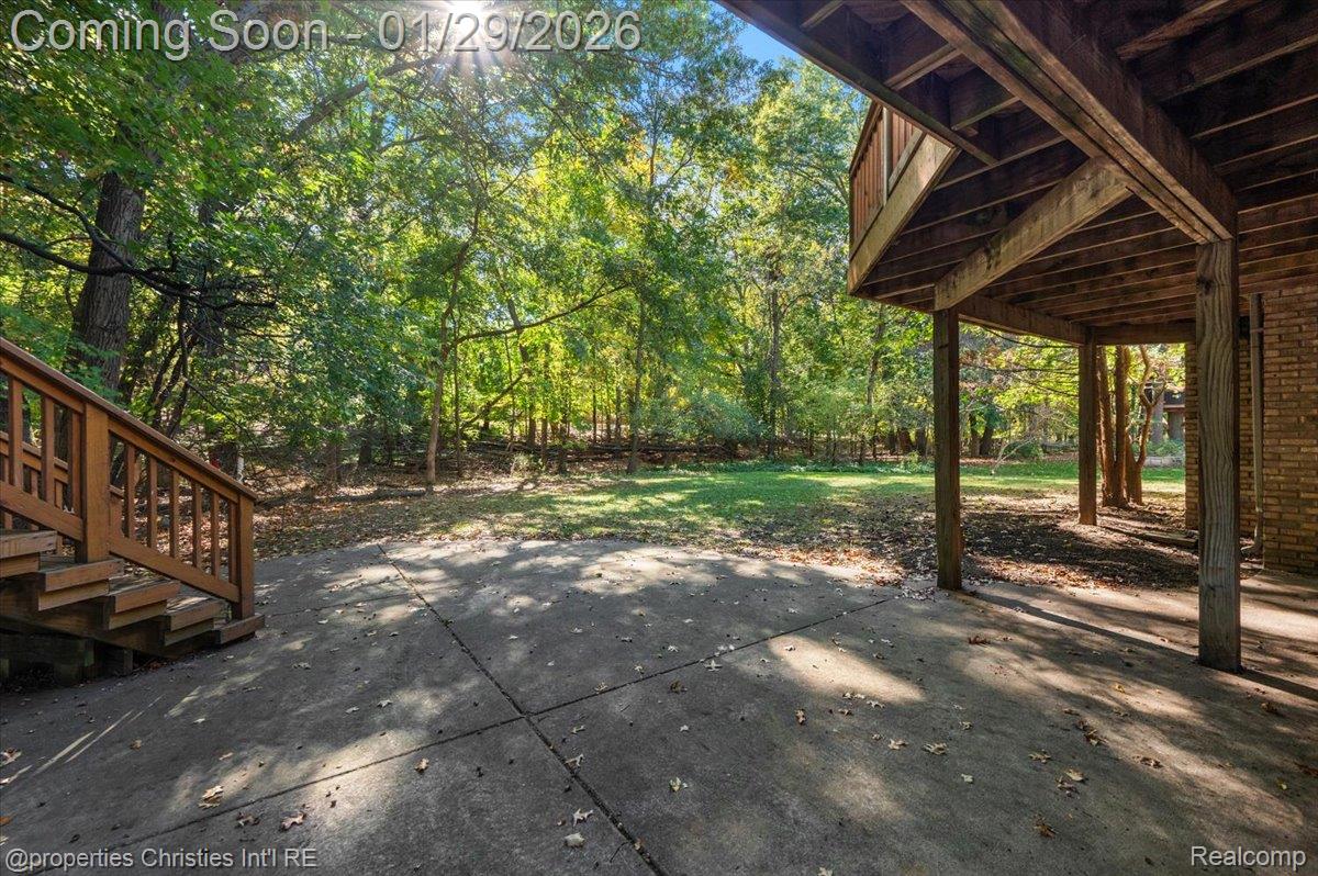 6835 High Ridge Road