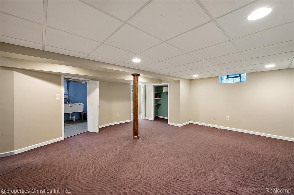 305 N Kenwood Avenue